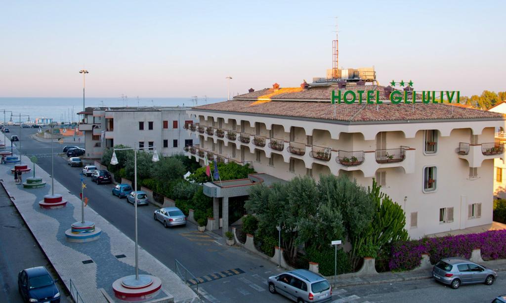 Hotel Gli Ulivi Soverato Marina Exterior photo