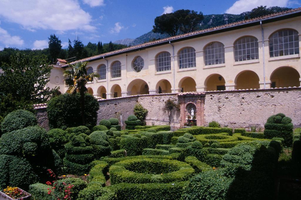 Hotel Gli Ulivi Soverato Marina Exterior photo